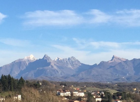 apuan alps in february