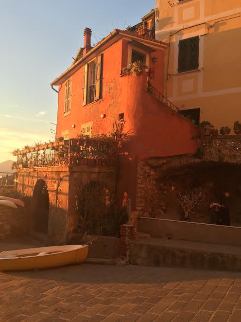 tellaro pink cottage and boat